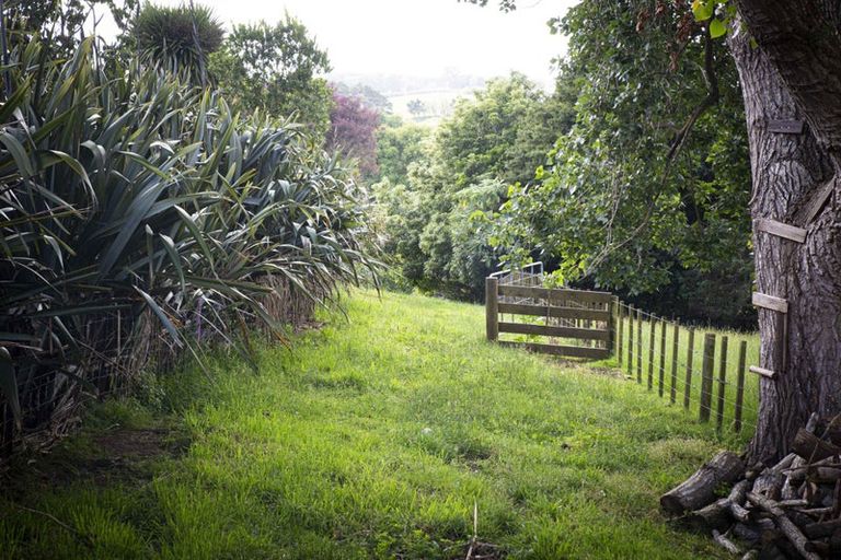 Photo of property in 123b Colombo Road, Waiuku, 2123