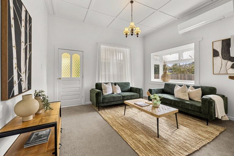 Photo of property in 12a Bankart Street, Raglan, 3225