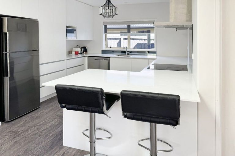 Photo of property in 14 Elmslie Grove, Halswell, Christchurch, 8025