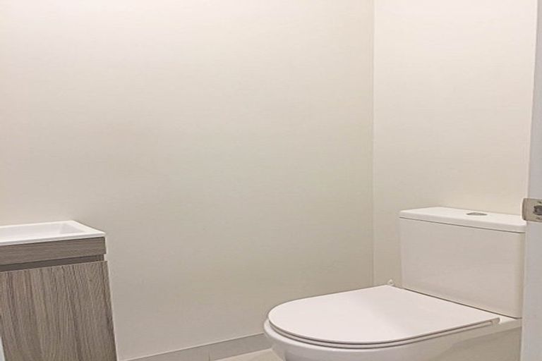 Photo of property in 8 Stile Place, Pukekohe, 2120