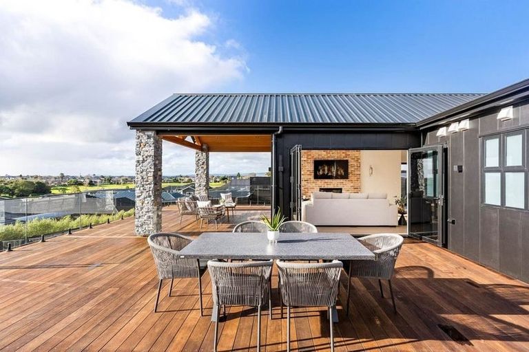 Photo of property in 9 Fisk Road, Pukekohe, 2120