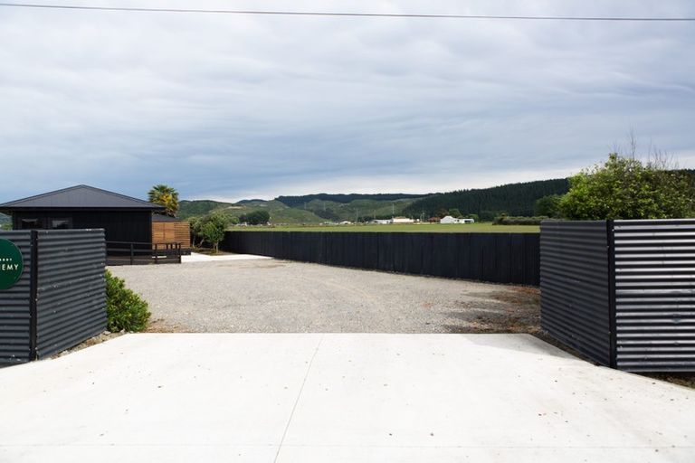 Photo of property in 1001 State Highway 2, Eskdale, Napier, 4182