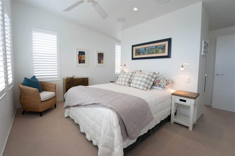 Photo of property in 32 Taumata Road, Omaha, 0986