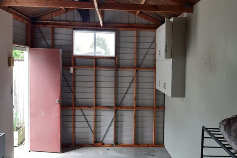 Photo of property in 25a Palmer Crescent, Silverstream, Upper Hutt, 5019