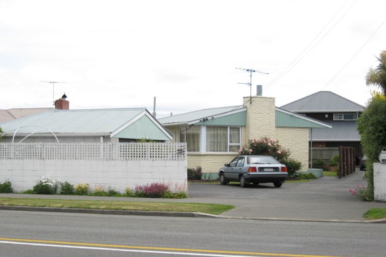 Photo of property in 2/209 Withells Road, Avonhead, Christchurch, 8042