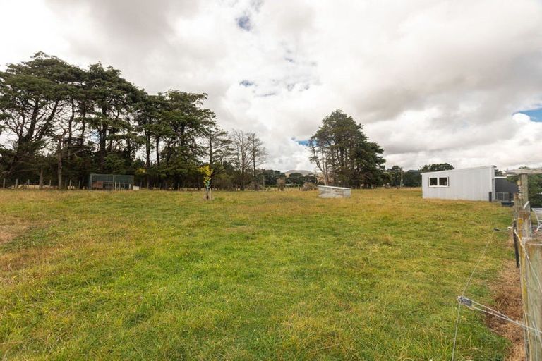 Photo of property in 881 Cowper Road, Dannevirke, 4976