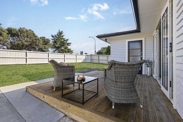 Photo of property in 16 Botany Road, Howick, Auckland, 2010