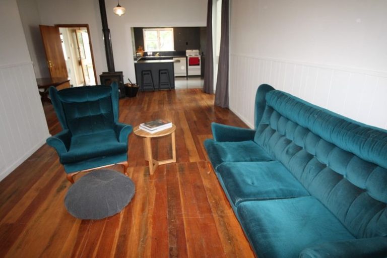 Photo of property in 10 Fairs Road, Milson, Palmerston North, 4414