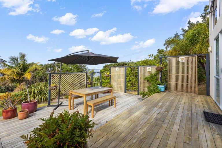 Photo of property in 12 Penguin Street, Leigh, 0985