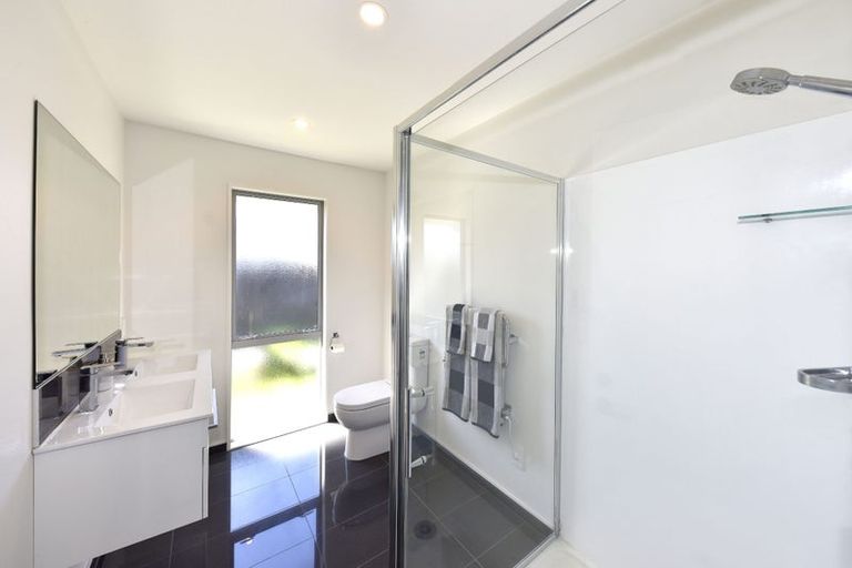 Photo of property in 34 Hamill Road, Halswell, Christchurch, 8025