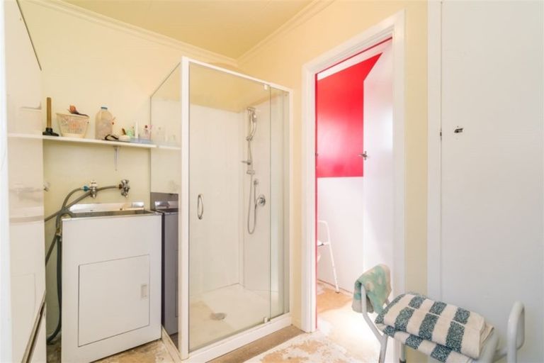 Photo of property in 37 Fitzroy Street, Caversham, Dunedin, 9012