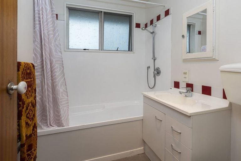 Photo of property in 1/15 Bennett Street, St Albans, Christchurch, 8052