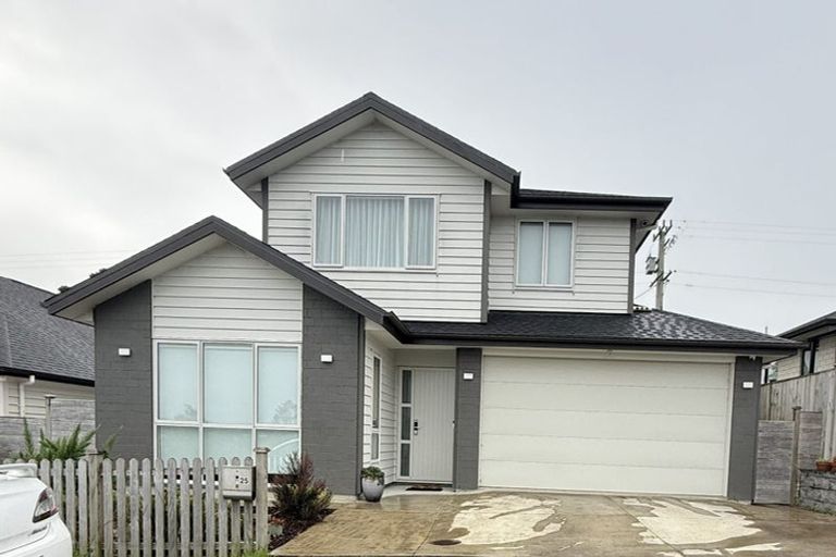 Photo of property in 25 Reserva Crescent, Kumeu, 0810
