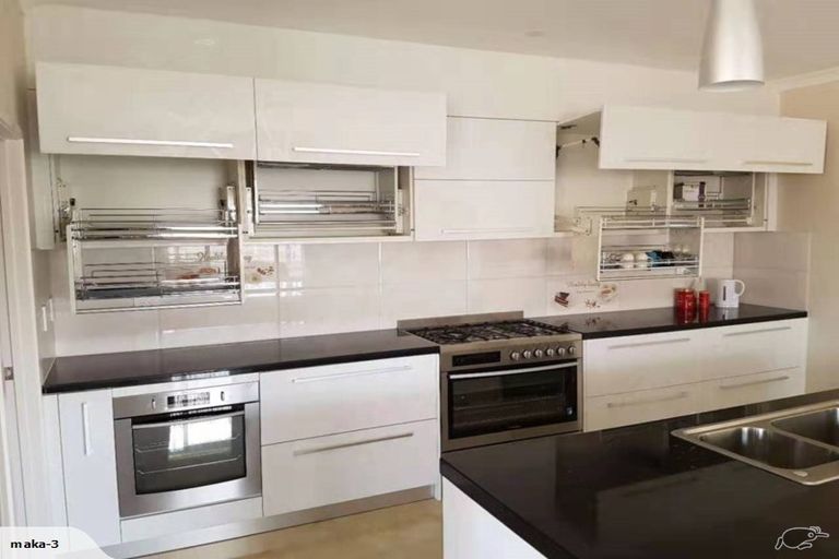 Photo of property in 8 Margaret Place, Waiuku, 2123