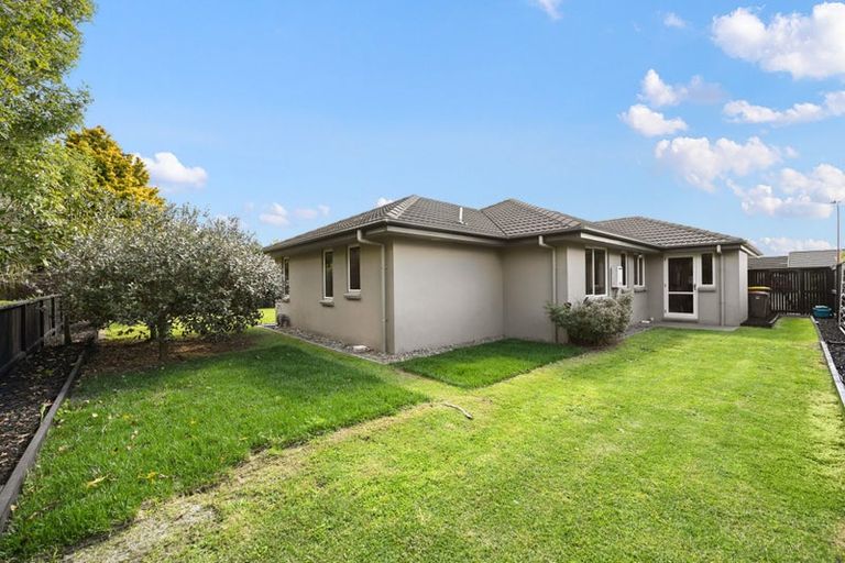 Photo of property in 20 Malbec Place, Rototuna, Hamilton, 3210