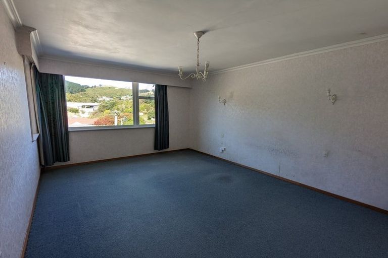 Photo of property in 5 Coates Street, Tawa, Wellington, 5028