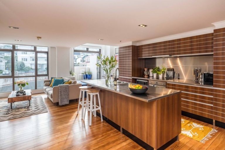 Photo of property in Augusta Apartments, 23/254 Willis Street, Te Aro, Wellington, 6011