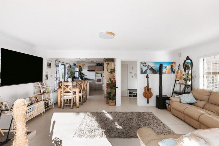 Photo of property in 118a Sutherland Road, Brookfield, Tauranga, 3110