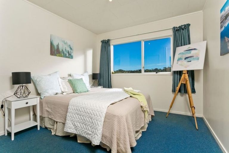 Photo of property in 85a Spinella Drive, Bayview, Auckland, 0629
