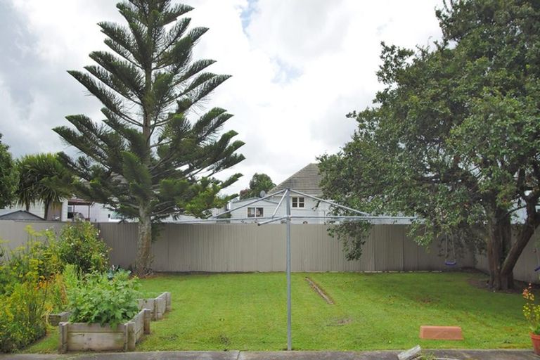 Photo of property in 7 Bristol Crescent, Roslyn, Palmerston North, 4414