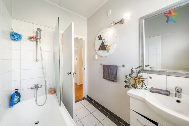 Photo of property in 38 Hall Crescent, Epuni, Lower Hutt, 5011