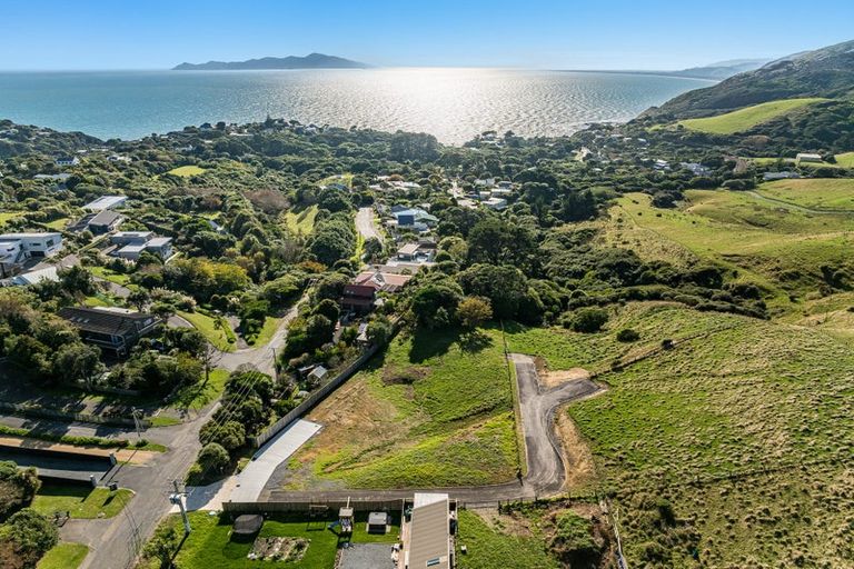 Photo of property in 66 Muri Road, Pukerua Bay, 5026