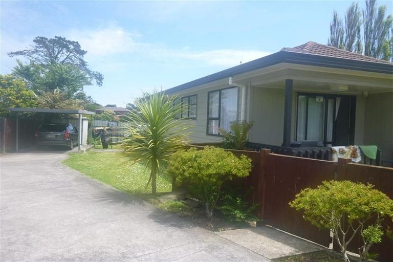 Photo of property in 1/10 Myna Place, Weymouth, Auckland, 2103
