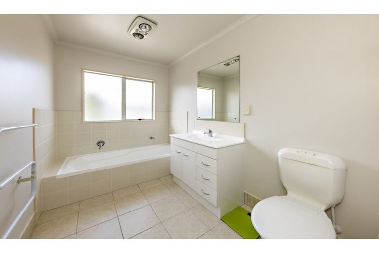 Photo of property in 23 Ginko Place, Mangere, Auckland, 2022