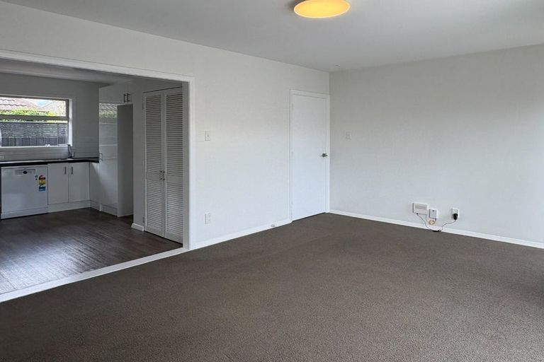 Photo of property in 4/28 Aikmans Road, Merivale, Christchurch, 8014