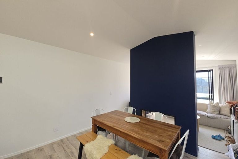 Photo of property in 16 Barn Road, Jacks Point, 9371