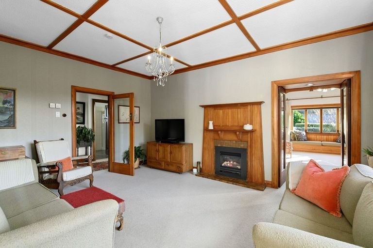 Photo of property in 83 Queenwood Road, Levin, 5510