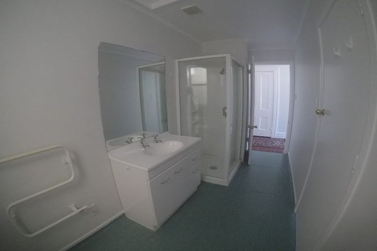 Photo of property in 250 Adelaide Road, Newtown, Wellington, 6021