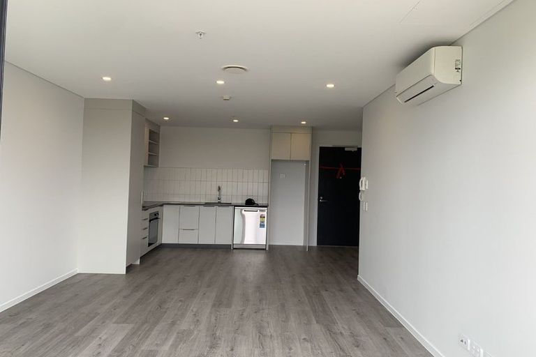 Photo of property in 203/4 Rauroa Lane, Hobsonville, Auckland, 0616