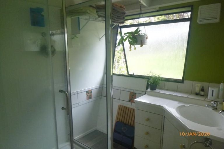 Photo of property in 43 Birdwood Road, Swanson, Auckland, 0612