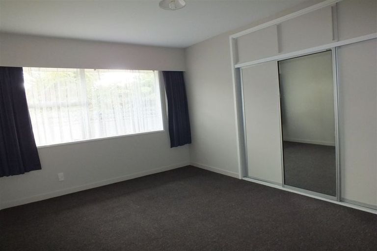Photo of property in 2/18 Newnham Terrace, Upper Riccarton, Christchurch, 8041