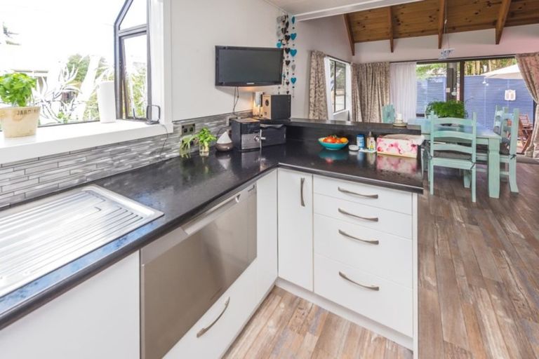 Photo of property in 96b Anzac Parade, Whanganui East, Whanganui, 4500