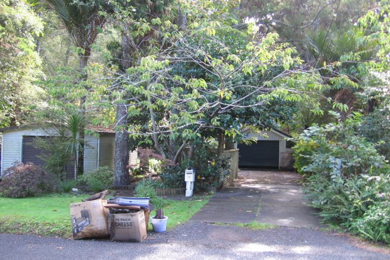 Photo of property in 72 Waima Crescent, Titirangi, Auckland, 0604