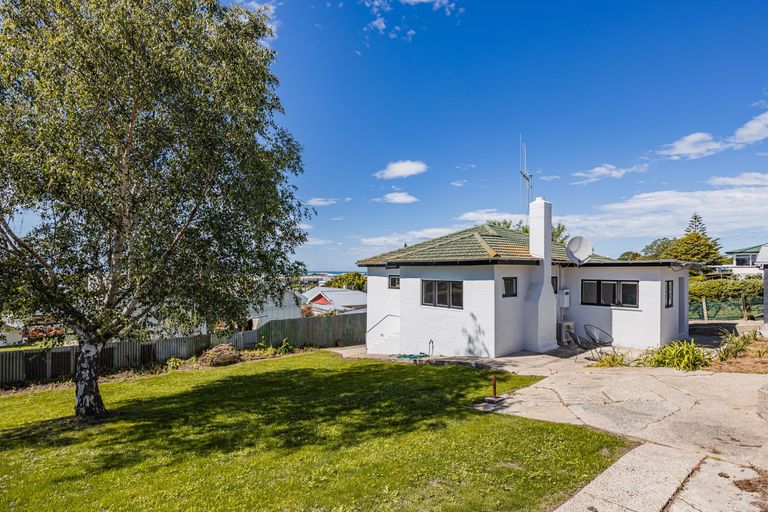 Photo of property in 16a Clyde Street, Oamaru North, Oamaru, 9400