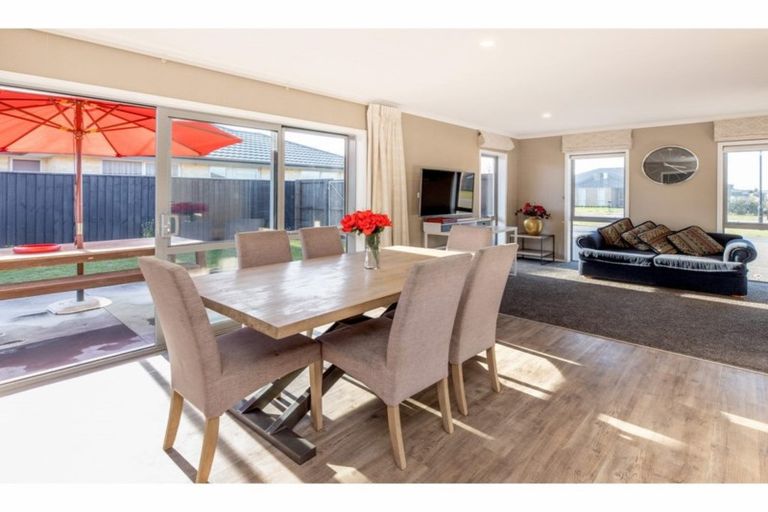 Photo of property in 15 Lignite Drive, Rolleston, 7614