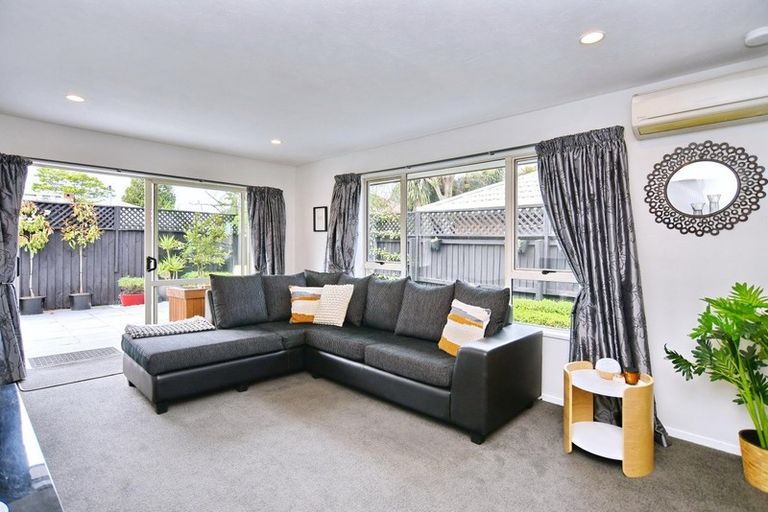 Photo of property in 4 Darroch Street, Belfast, Christchurch, 8051