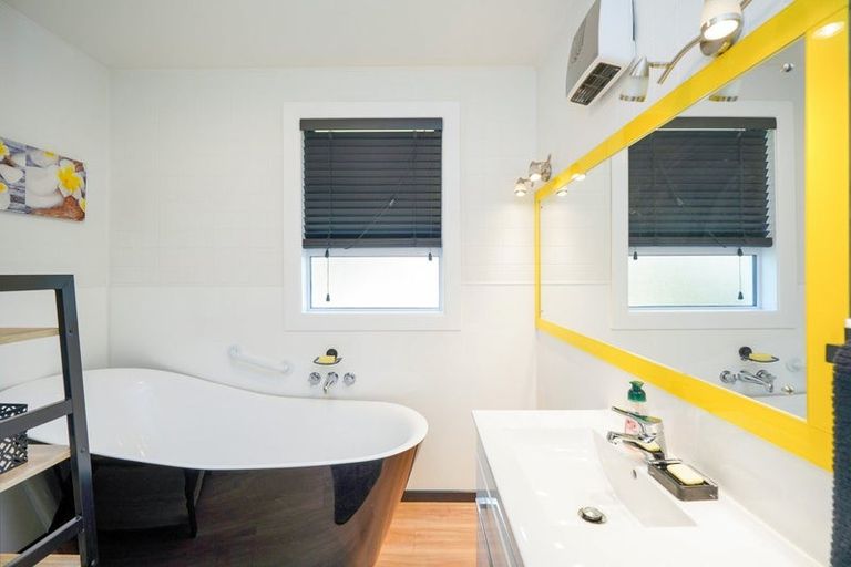 Photo of property in 19 White Street, Newfield, Invercargill, 9812