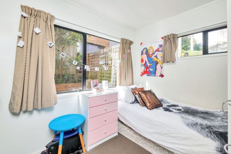 Photo of property in 1/65 Nigel Road, Browns Bay, Auckland, 0630