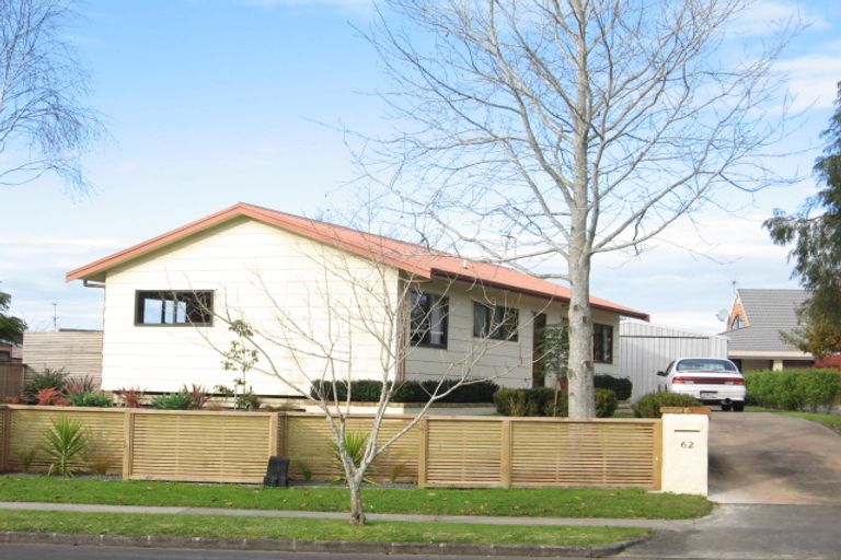 Photo of property in 62 Carnoustie Drive, Wattle Downs, Auckland, 2103
