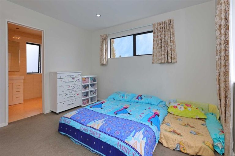Photo of property in 48a Jillian Drive, Ranui, Auckland, 0612