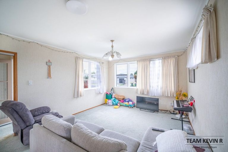 Photo of property in 28 Brightwell Street, Papakura, 2110