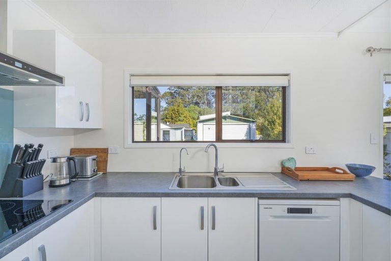Photo of property in 68 Catherine Crescent, Whitianga, 3510
