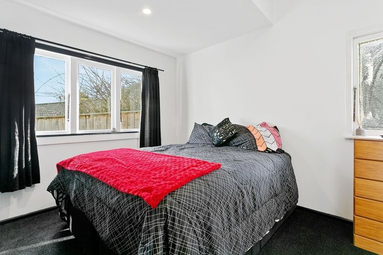 Photo of property in 14 Pipi Street, Two Mile Bay, Taupo, 3330