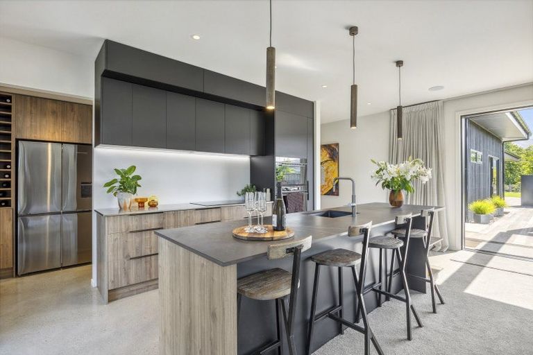 Photo of property in 10 Rodeo Place, Outram, 9019