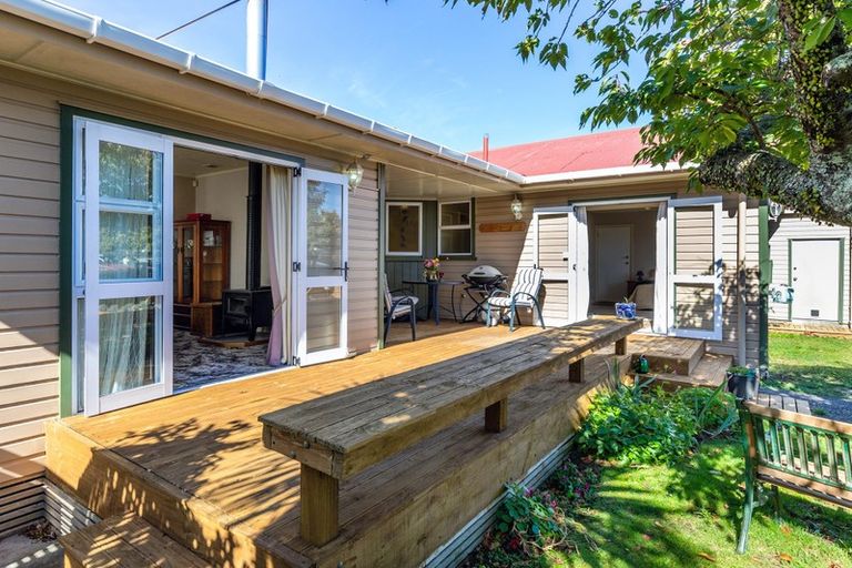 Photo of property in 5 Huriana Grove, Turangi, 3334