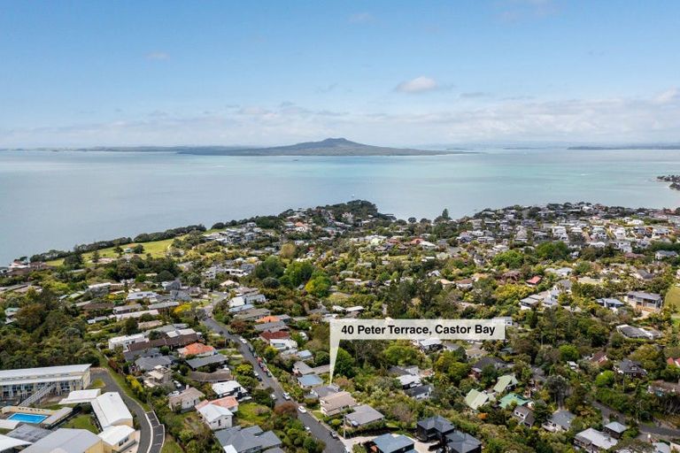 Photo of property in 40 Peter Terrace, Castor Bay, Auckland, 0620